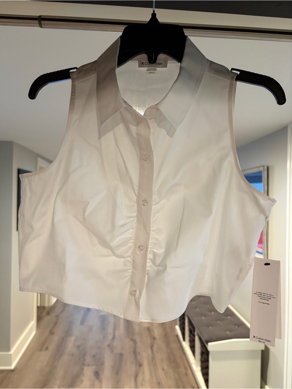 Calvin Klein White Sleeveless Cropped Button-Down Top
